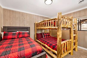 THE Malabear Cabin #2160