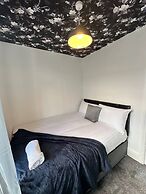 Large Five Bedroom Home with parking