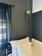 Large Five Bedroom Home with parking