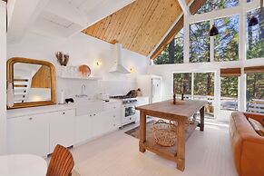 Mid-century Modern Chalet #1927