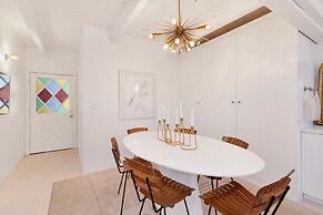 Mid-century Modern Chalet #1927