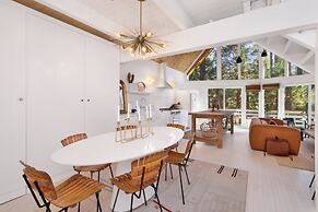 Mid-century Modern Chalet #1927