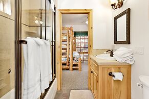 Castle Crag LOG Cabin #2392