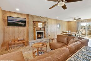 Eagle Escape ON BIG Bear Lake #2423