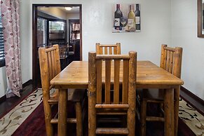 Trail Blazer Family Cabin #461