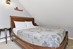 THE TED E. Bear Lair AT Summit #2179