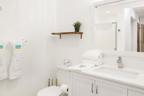 Summit Vellucci #744