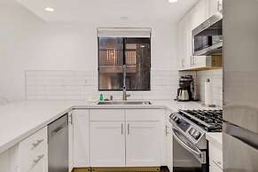 Summit Vellucci #744