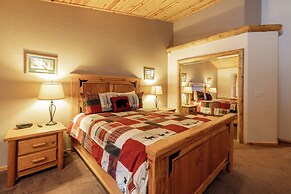 Little Cubs Cabin #1986