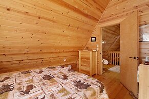 Binky's Mountain Hideaway #2455