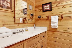 Binky's Mountain Hideaway #2455