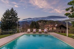 Grumo Farmhouse in Pescaglia