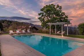 Grumo Farmhouse in Pescaglia