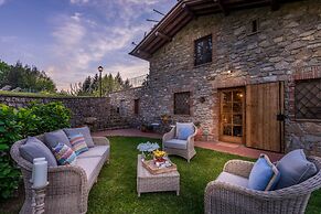 Grumo Farmhouse in Pescaglia