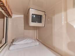 Asahi Sauna Capsule Inn Hirosaki