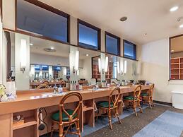 Asahi Sauna Capsule Inn Hirosaki