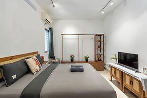 New HoLo Le Thanh Ton SaiGon