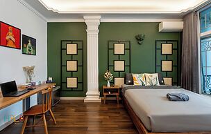 New HoLo Le Thanh Ton SaiGon