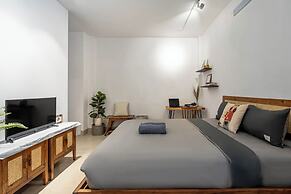 New HoLo Le Thanh Ton SaiGon