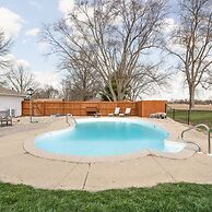 Hometown Hideaway - 4BR 2 5BA Pool Game Room