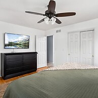 Hometown Hideaway - 4BR 2 5BA Pool Game Room