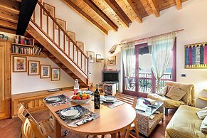 Grotten Loft with lake view and pool