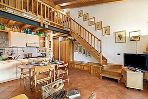 Grotten Loft with lake view and pool