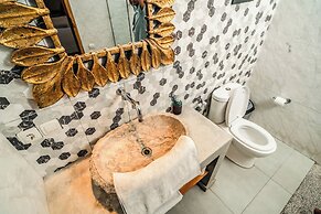 Komodo Suites Downtown