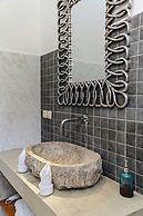 Komodo Suites Downtown