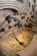 Komodo Suites Downtown