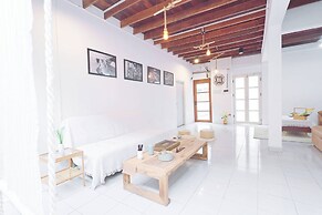 4 Bedroom/5 Beds Villa Din Daeng BKK
