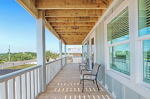 It’s Fox O'Clock Somewhere with Private Pool