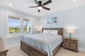 It’s Fox O'Clock Somewhere with Private Pool