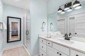 It’s Fox O'Clock Somewhere with Private Pool