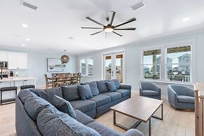 It’s Fox O'Clock Somewhere with Private Pool