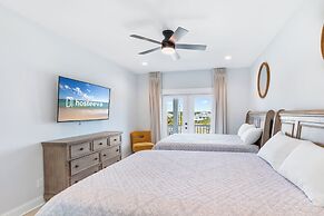 It’s Fox O'Clock Somewhere with Private Pool