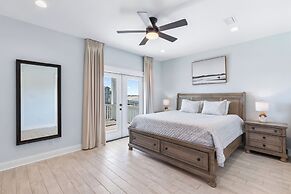 It’s Fox O'Clock Somewhere with Private Pool