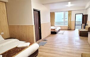 FLORET RESORT LACHUNG