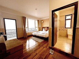 FLORET RESORT LACHUNG