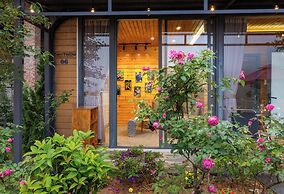 JK Sapa Homestay & Swimming Pool