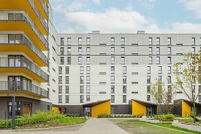 Herbu Oksza Apartment Warsaw by Renters