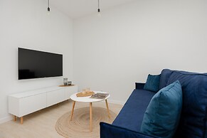 Herbu Oksza Apartment Warsaw by Renters