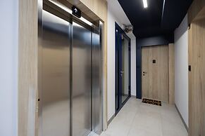 Herbu Oksza Apartment Warsaw by Renters