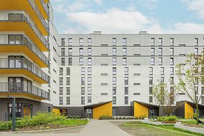 Herbu Oksza Apartment Warsaw by Renters
