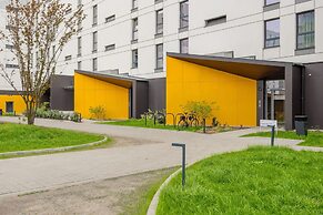 Herbu Oksza Apartment Warsaw by Renters