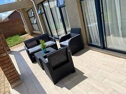 Remarkable 2-bed Apartment in Harare