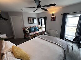 Hoopers Sandy Beach Guest Rooms