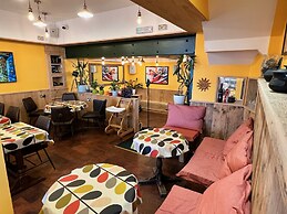 Hoopers Sandy Beach Guest Rooms