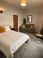 Hoopers Sandy Beach Guest Rooms