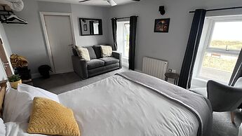 Hoopers Sandy Beach Guest Rooms